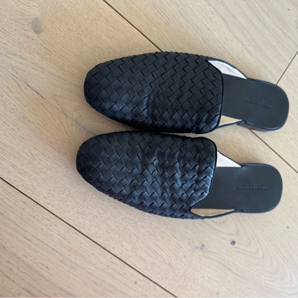 Bottega Veneta Women’s slides